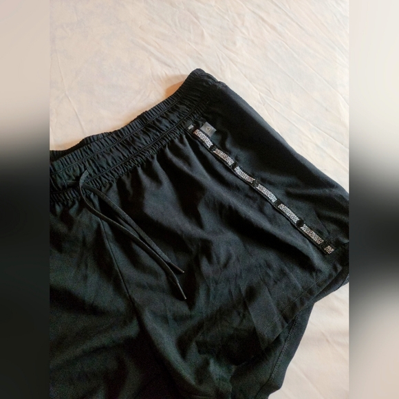 Reebok Speedwick Woman's Shorts Color Black Size 2XL NWT - Picture 8 of 12